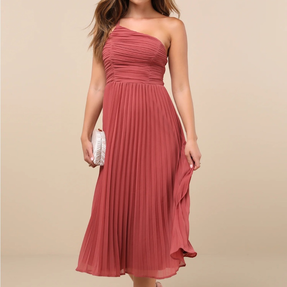 Lulus Wondrous Muse Pleated One-Shoulder Midi Dress